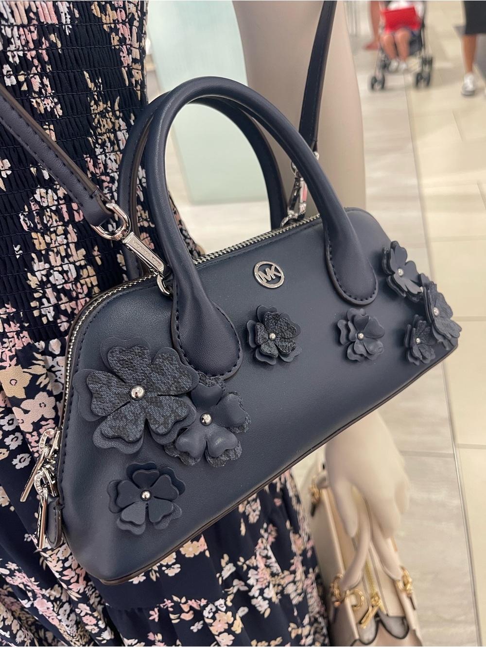 Michael Kors Petra Small Floral Embellished Crossbody Bag
Navy
NWT - Picture 15 of 16